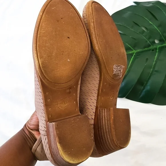 Lucky brand slip on booties - Picture 4 of 9